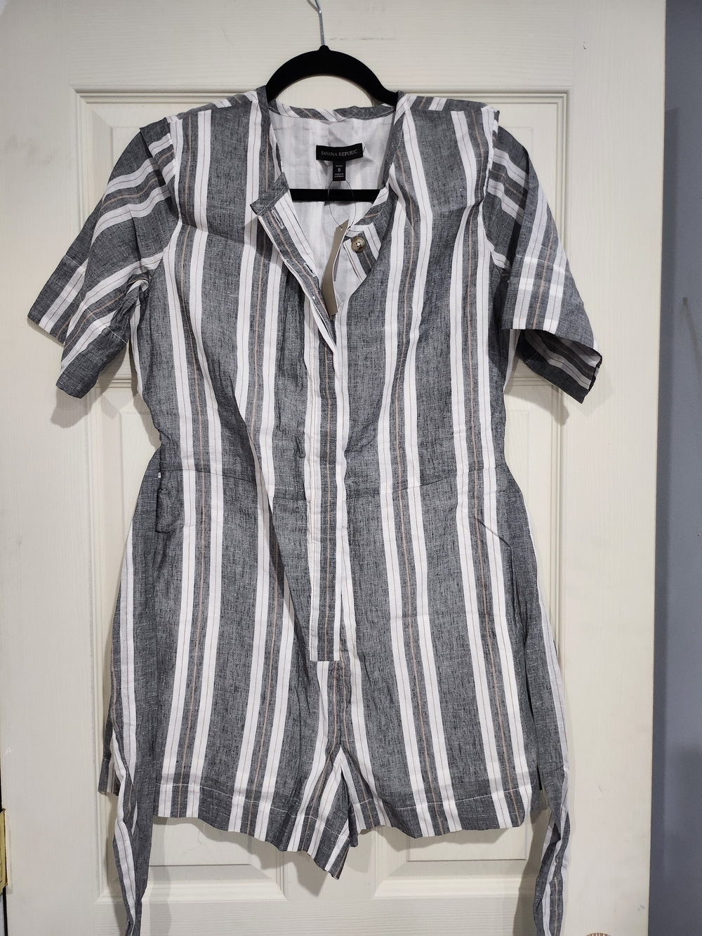 1019. NWT Banana Republic Women's Gray & White Striped One-Piece Romper